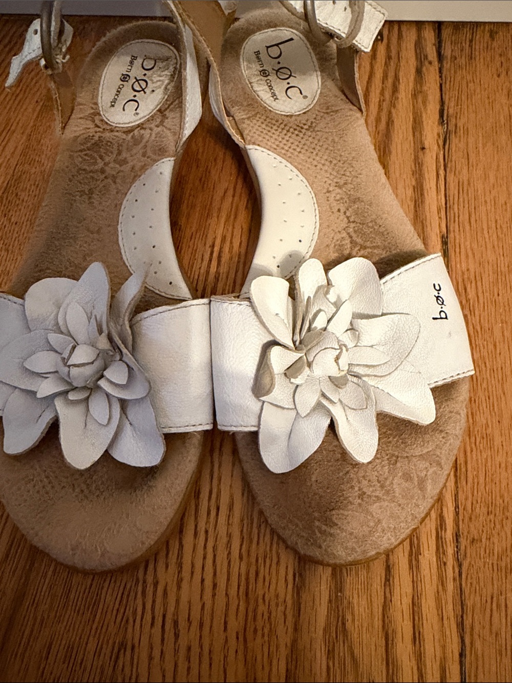 b.o.c. White Floral ankle Strap Sandals